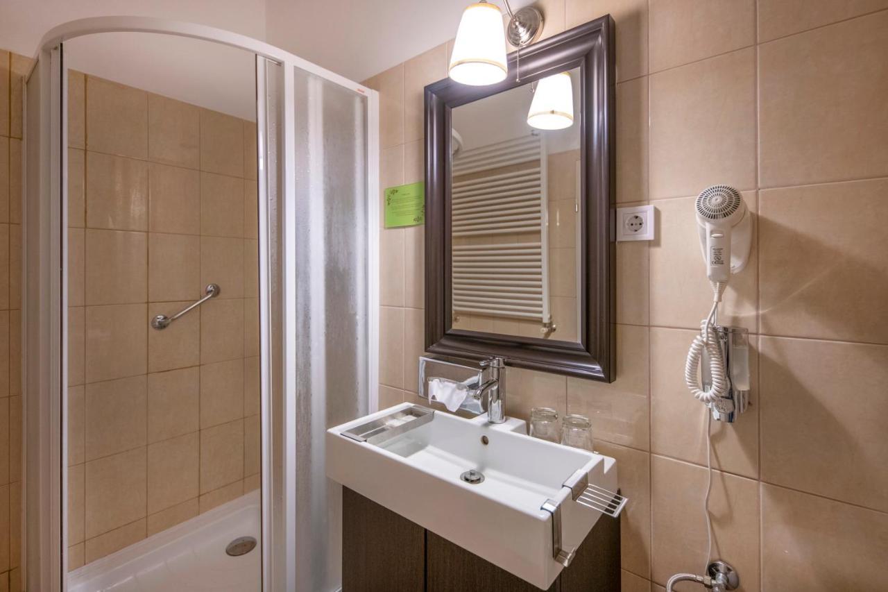 Tuenderkert Hotel Noszvaj Zewnętrze zdjęcie