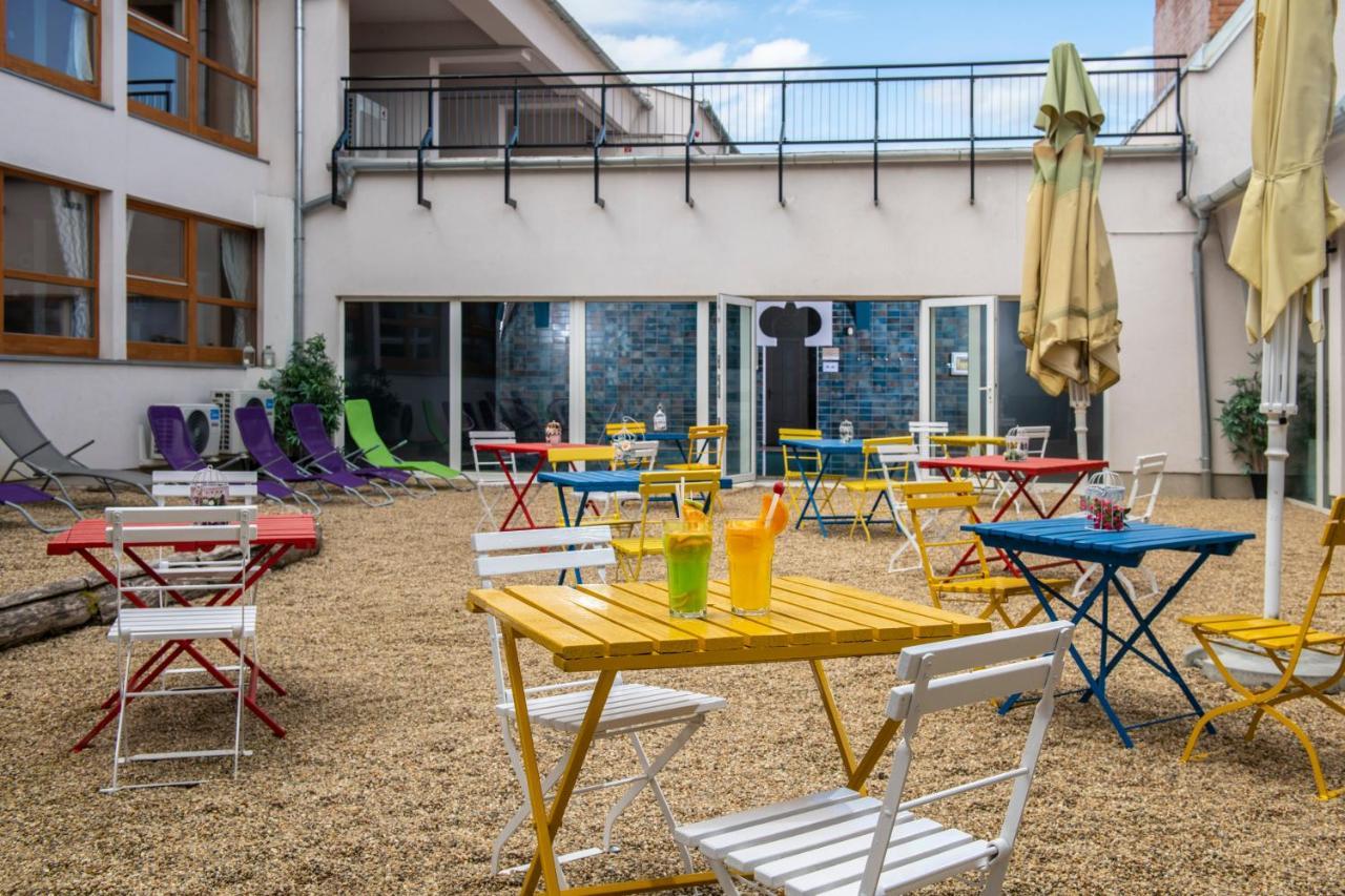 Tuenderkert Hotel Noszvaj Zewnętrze zdjęcie