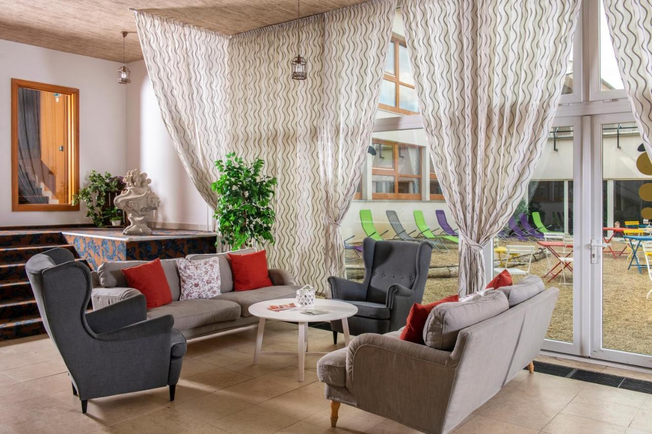 Tuenderkert Hotel Noszvaj Zewnętrze zdjęcie